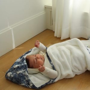 Blue Toile Hooded Bath Towel